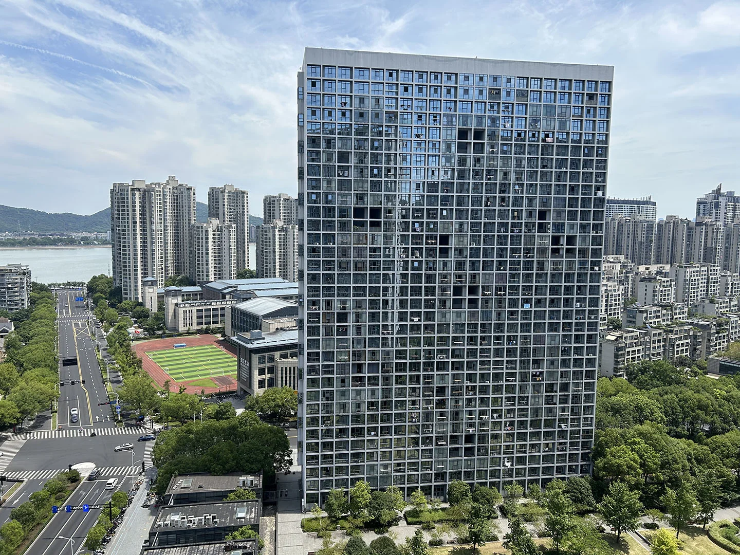 Beyond City - Photo 2