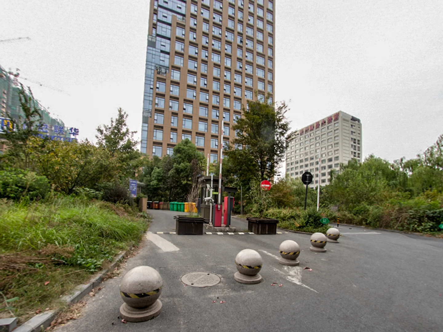 Broad Manor Estate - Photo 5