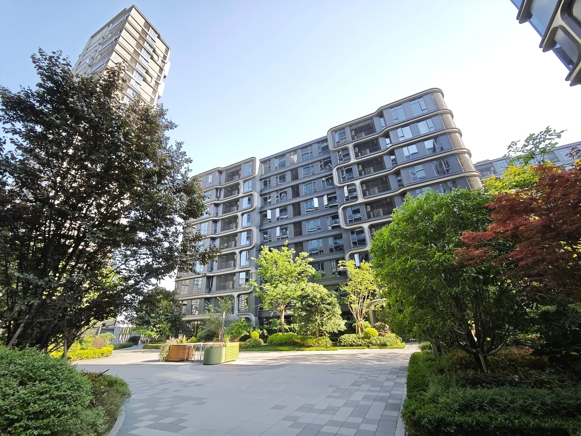 Renaissance - Photo 1