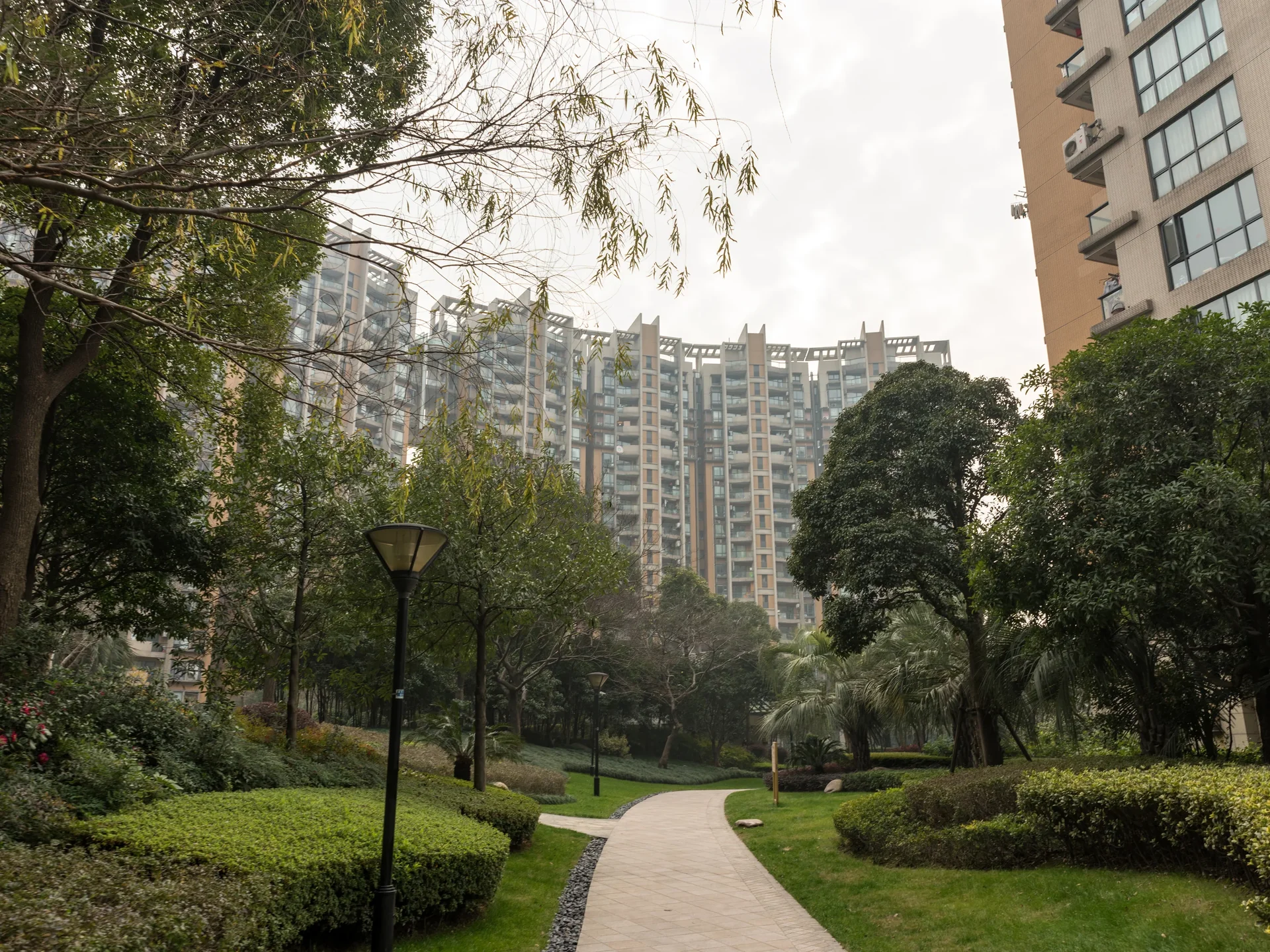 Golden Homes - Photo 14