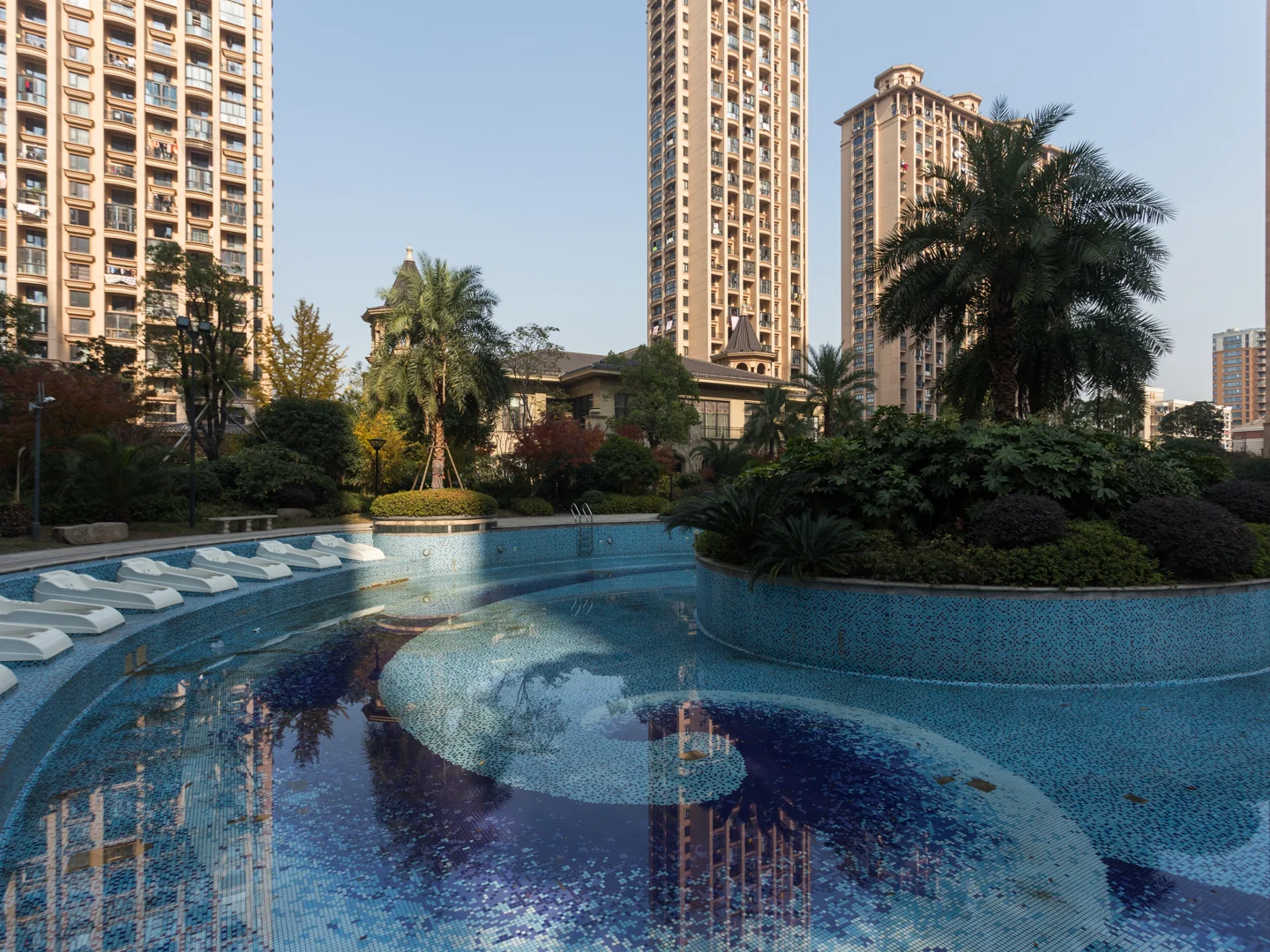 Radiant Clear Villa - Photo 16