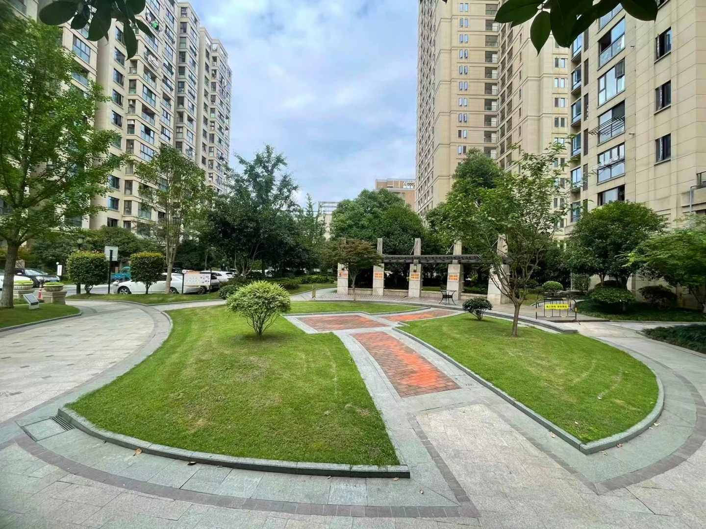 Future Mansion - Photo 25