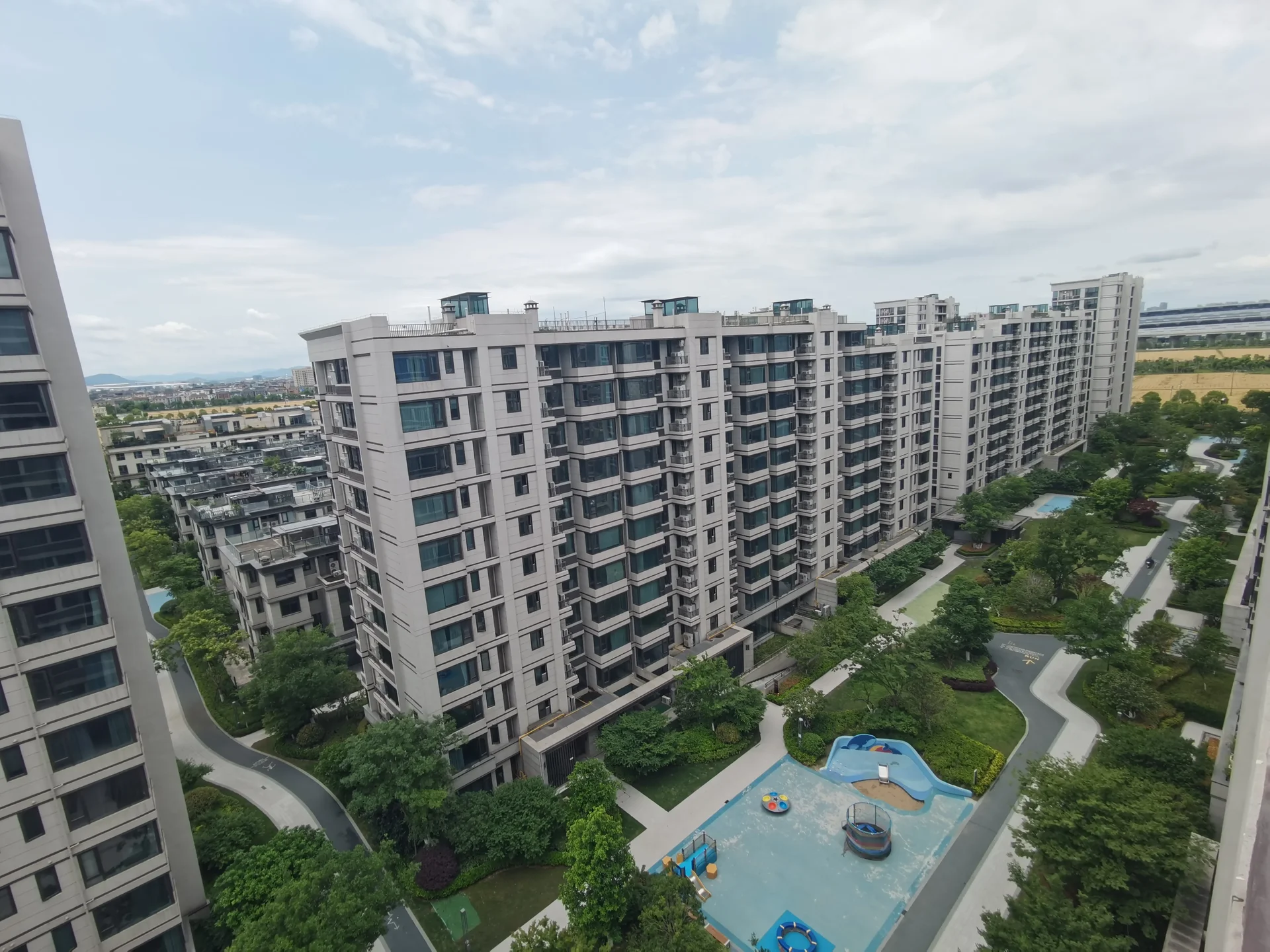 Dexin Times - Photo 2