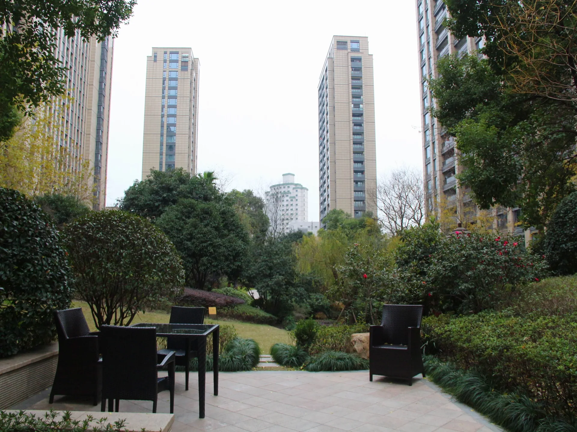 Golden Blue Court - Photo 30