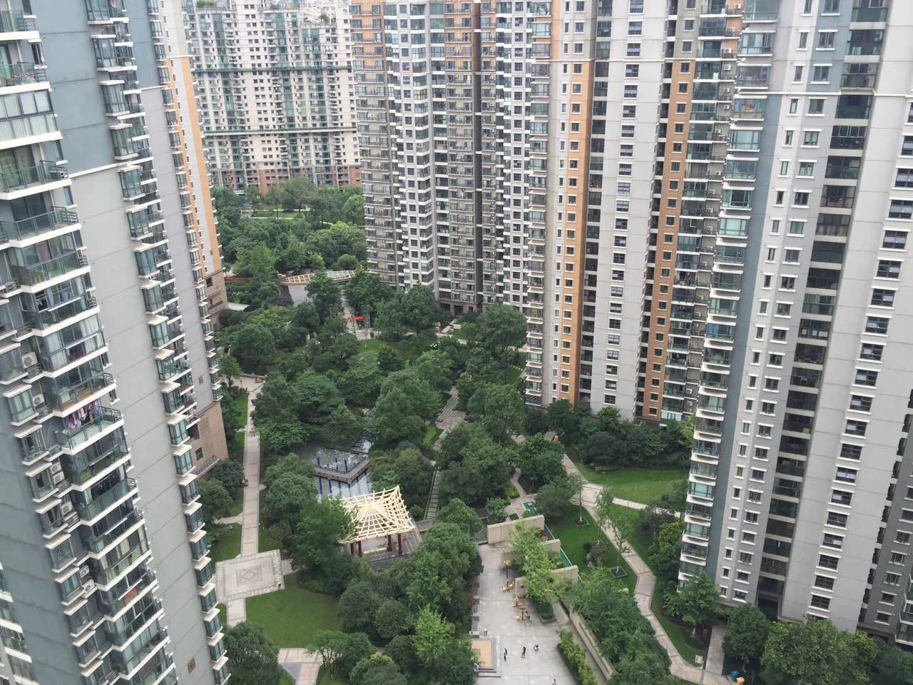 Modern Scenic Garden - Photo 3