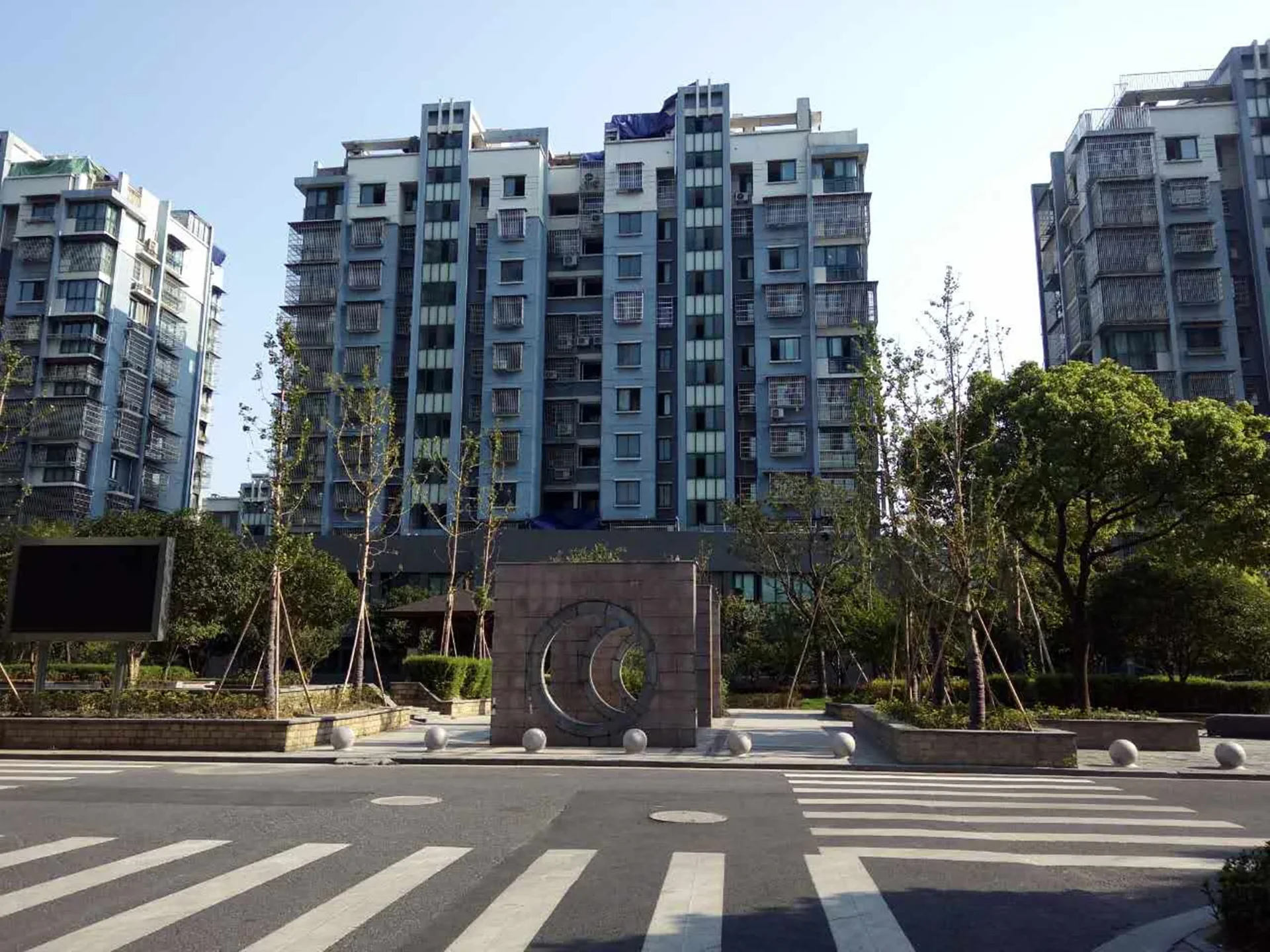 YC South Garden - Photo 10