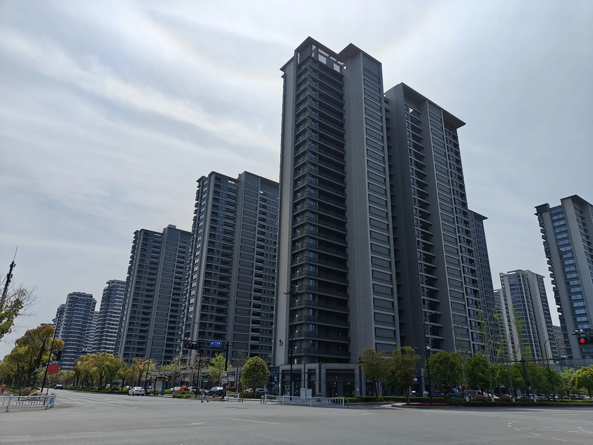 Poly Surge & Cloud Mansion - Photo 1