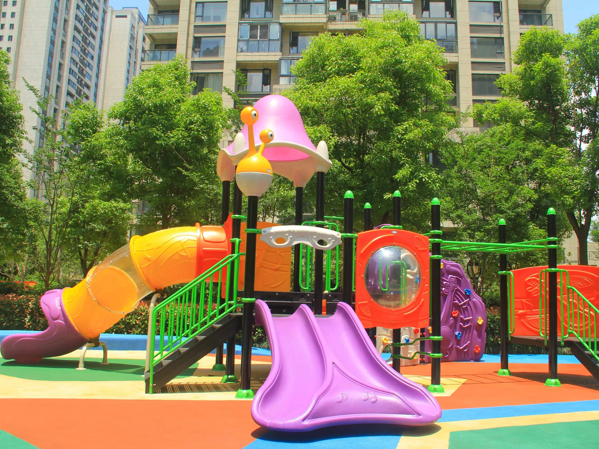 Universal World - Photo 7