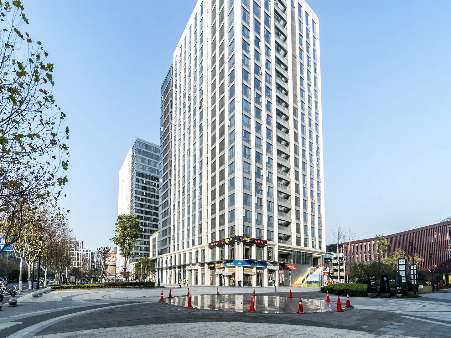 Canal Manor - Photo 7