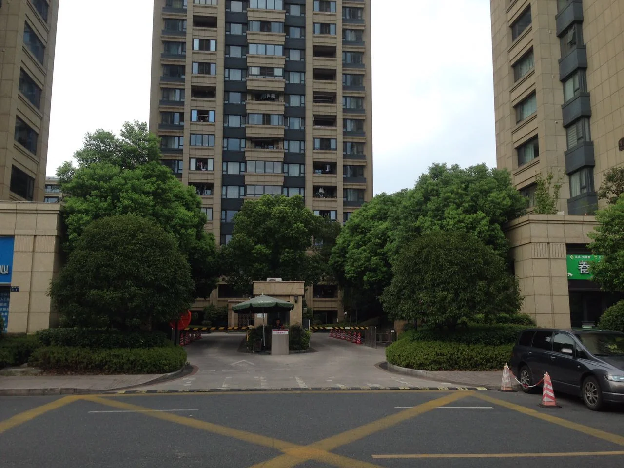 Secluded Residence - Photo 26