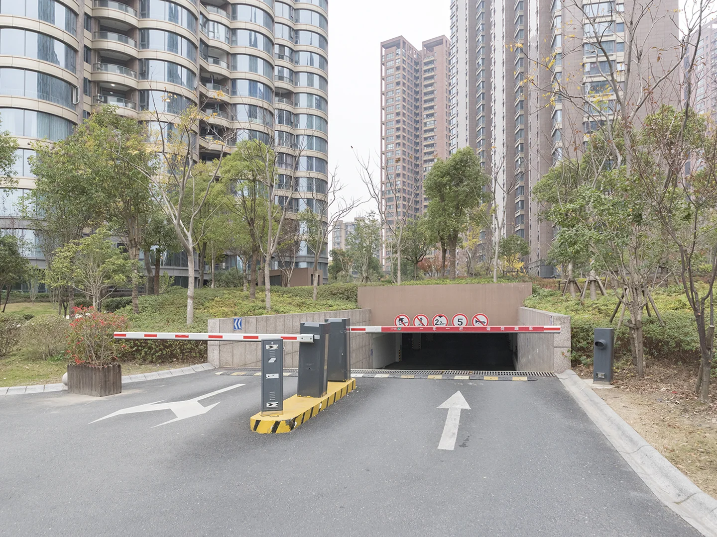 Guan Di International - Photo 10