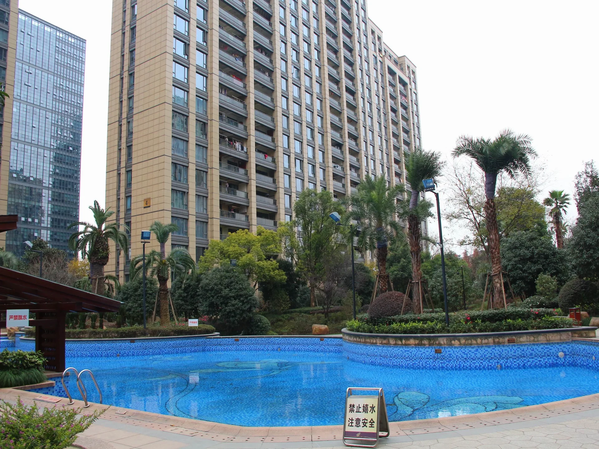 Golden Blue Court - Photo 40