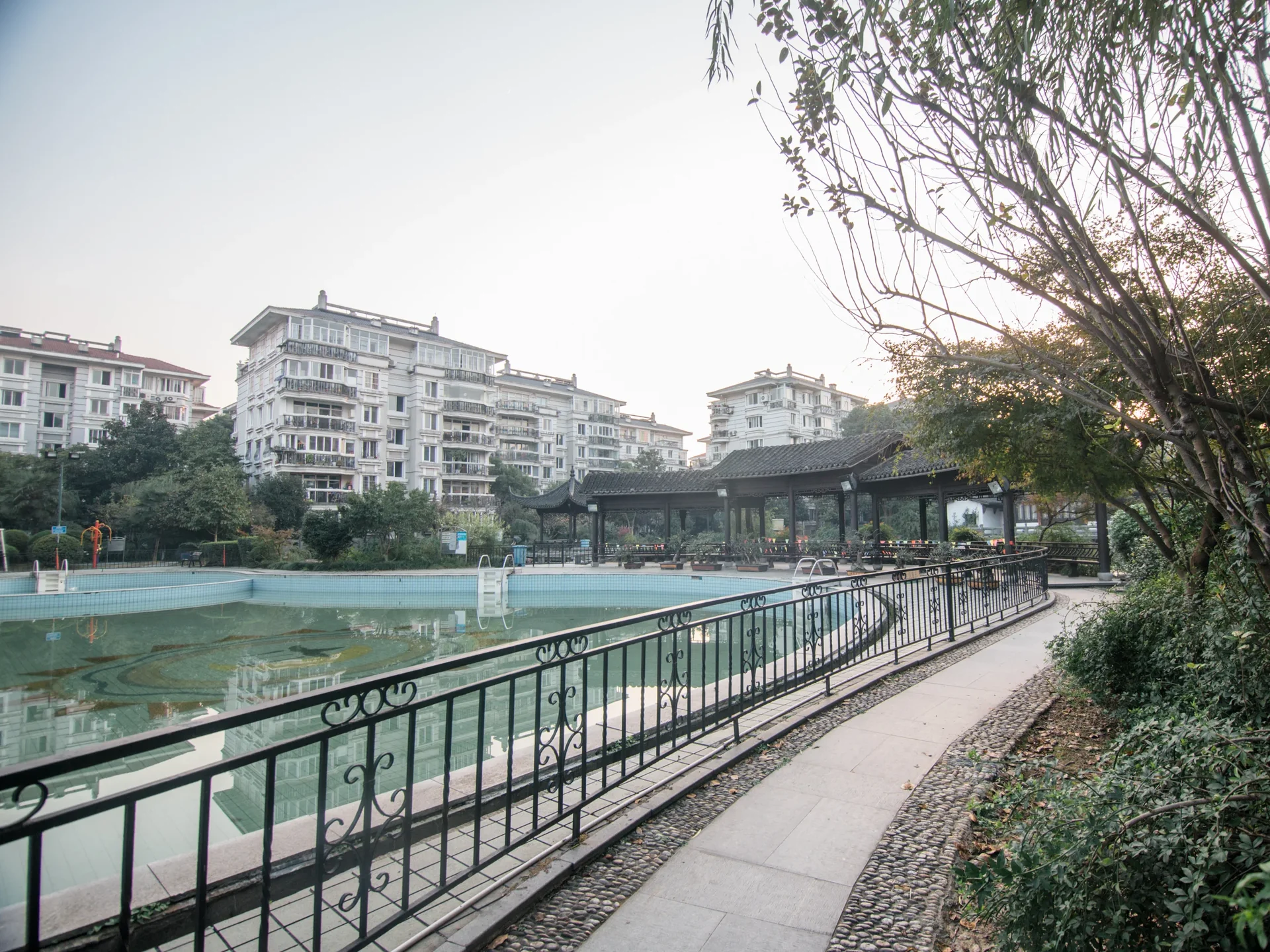 Eden View Garden - Photo 17