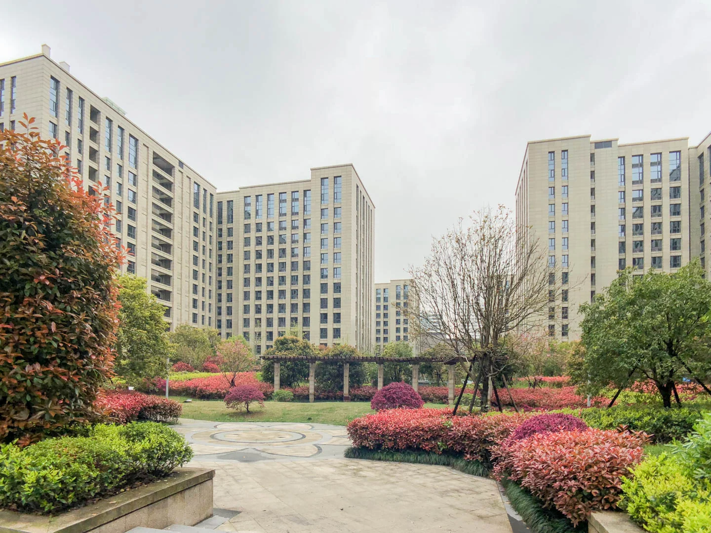 World Glory Mansion - Photo 1