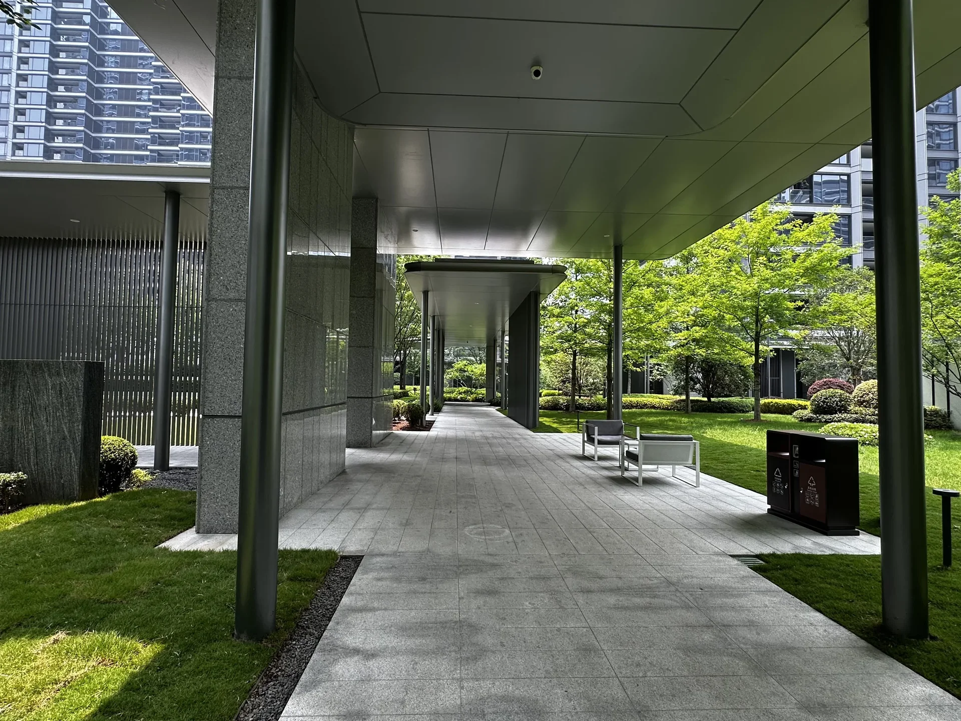 One Century Mansion - Photo 5