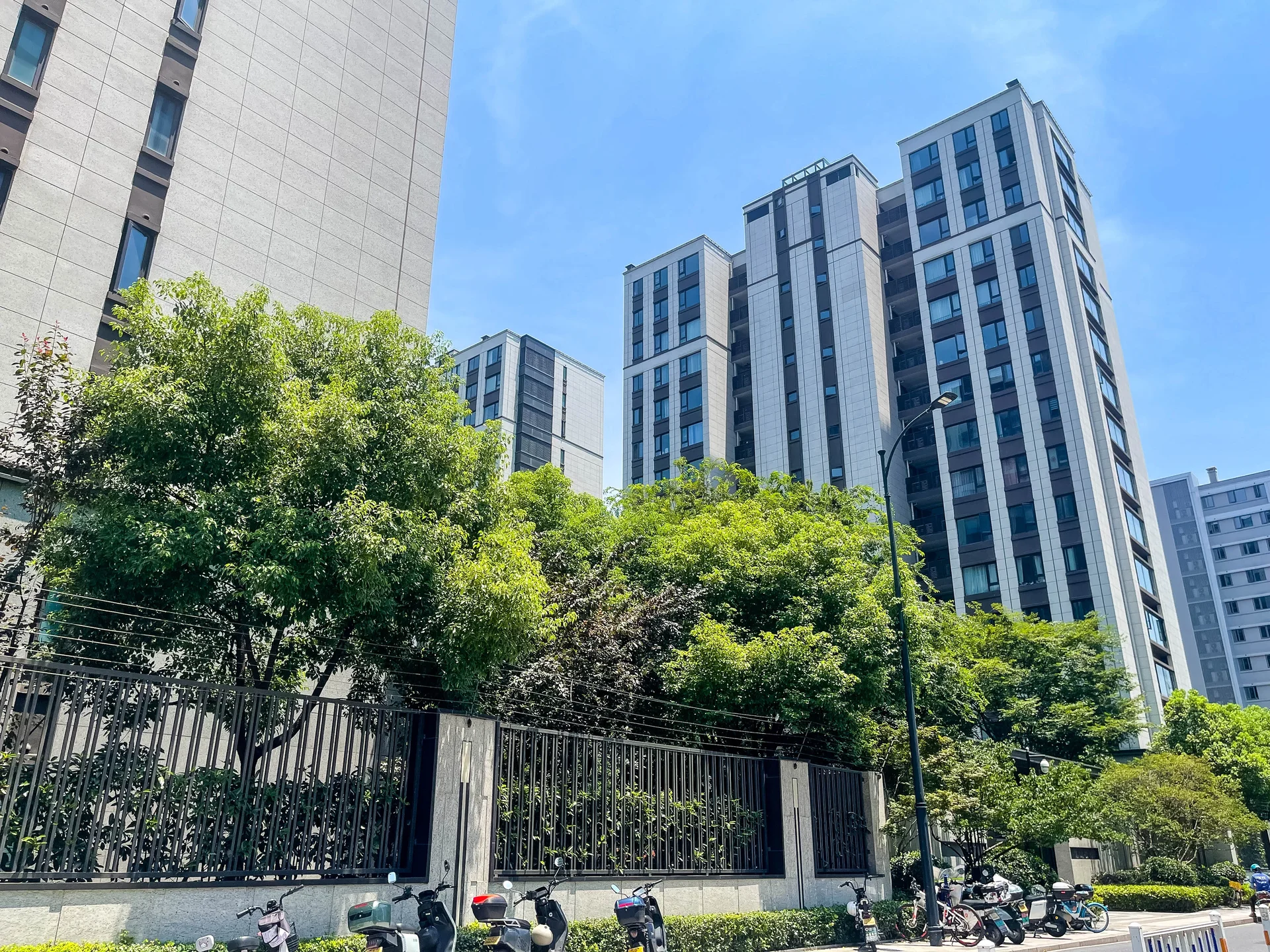 Metropolis Mansion - Photo 5