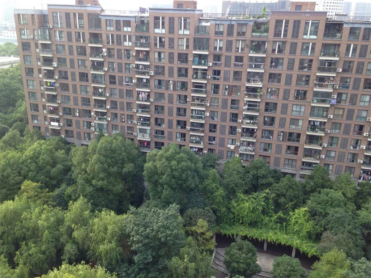 New Century City - Photo 3