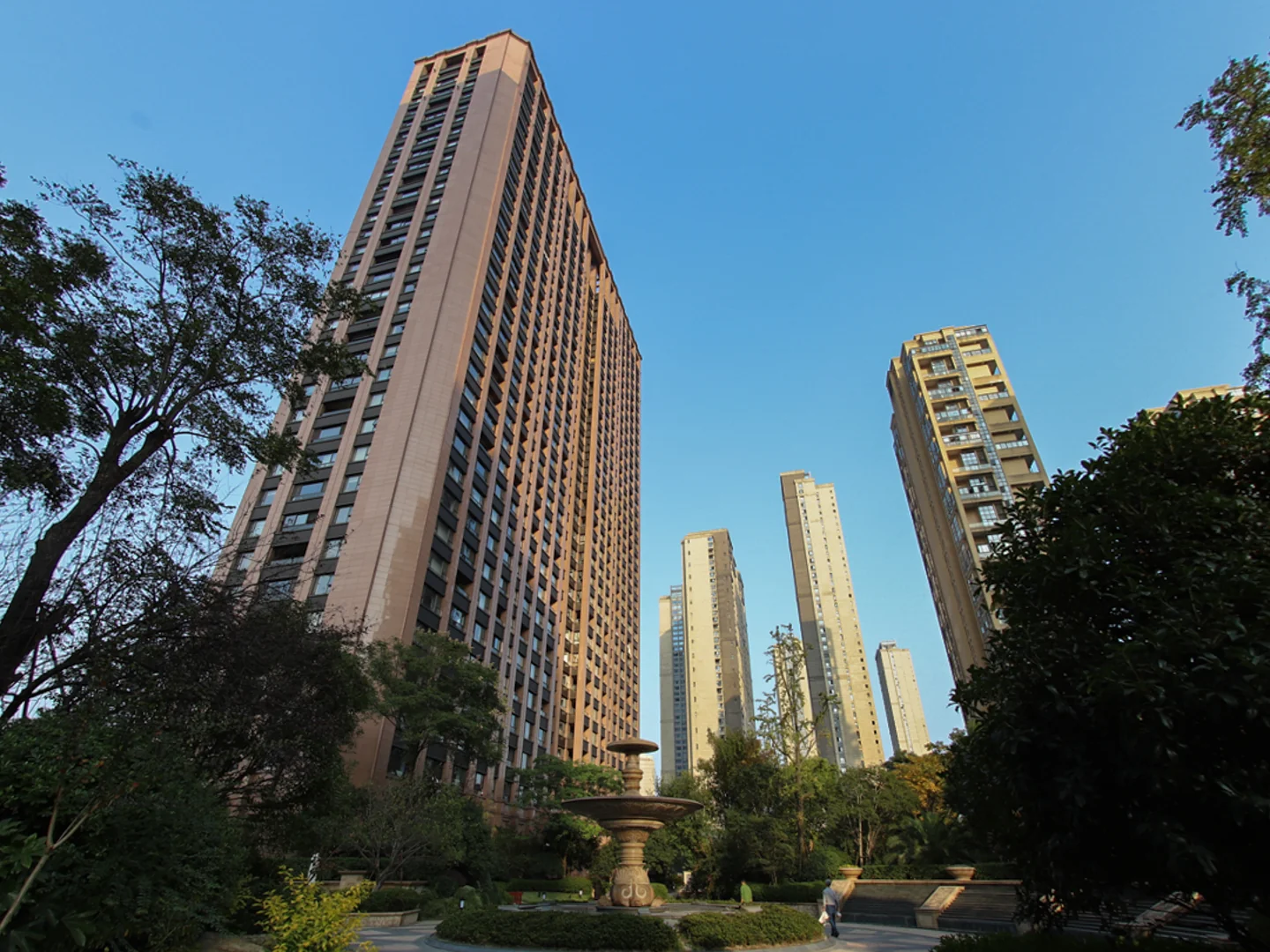 Crystal City - Photo 4