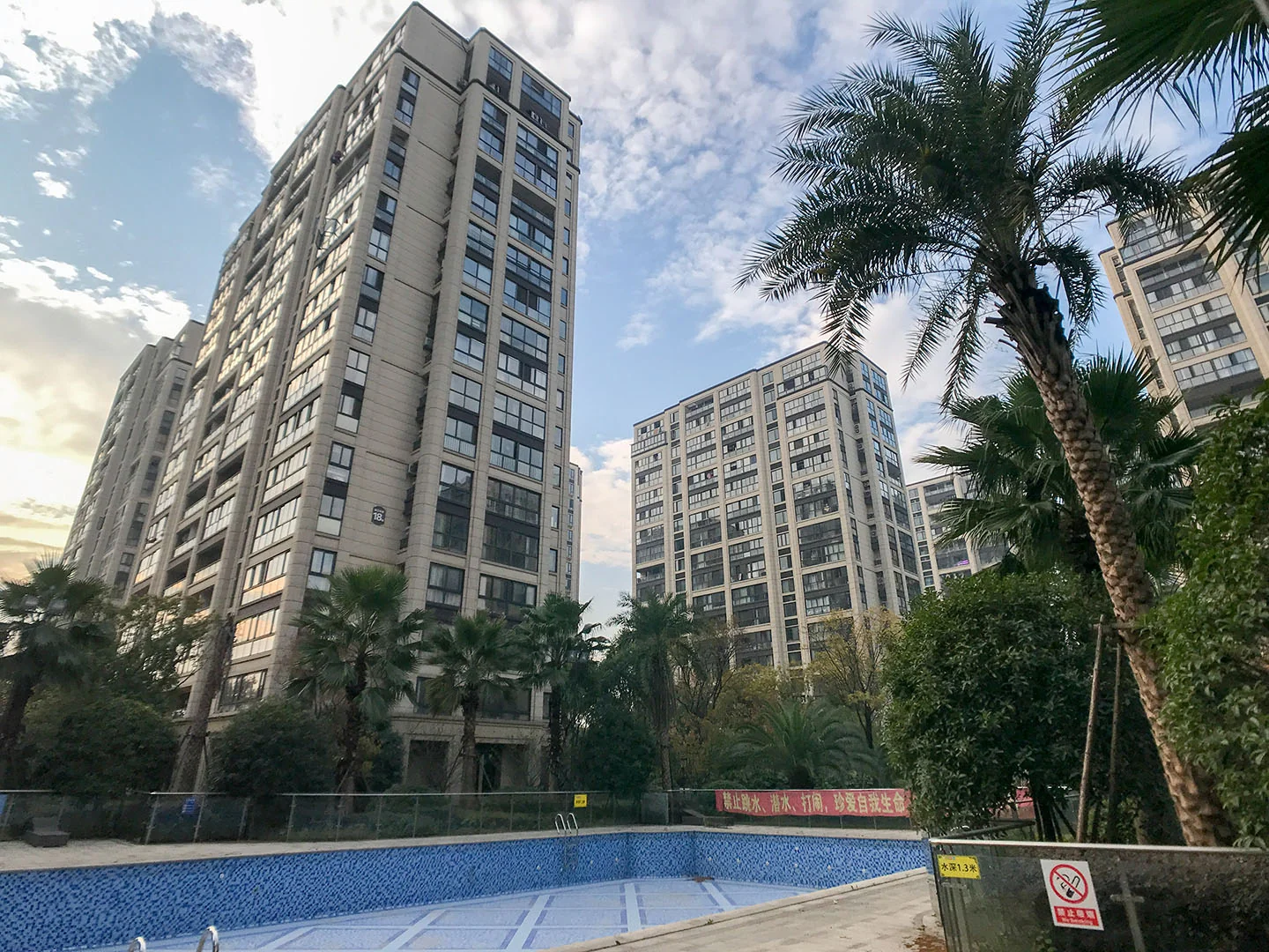 Qianjiang Mansion - Photo 3