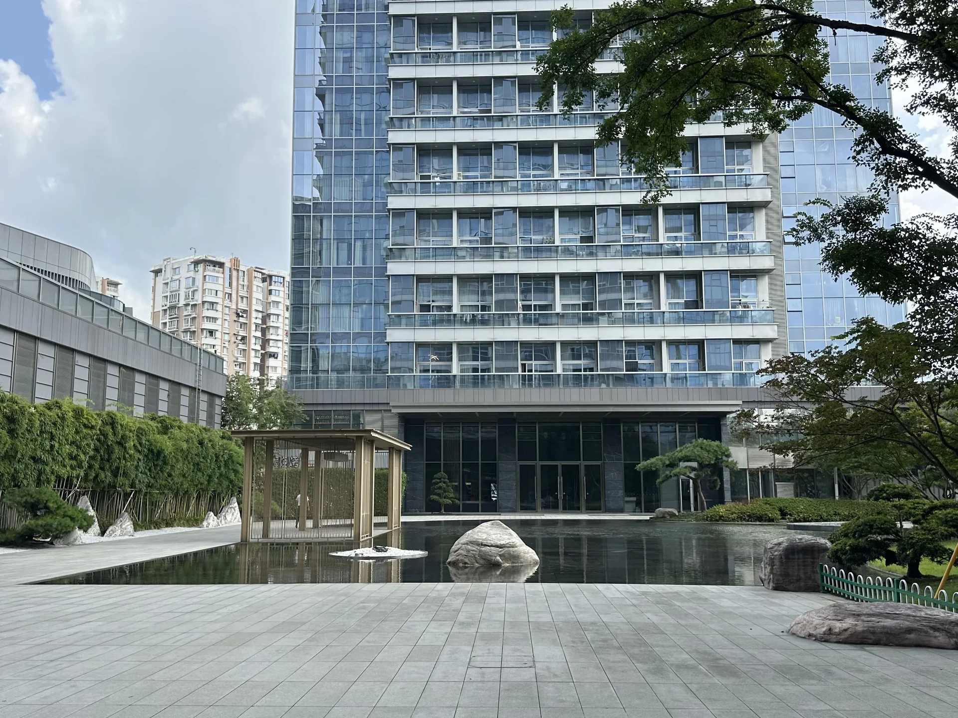 Starry City - Photo 7