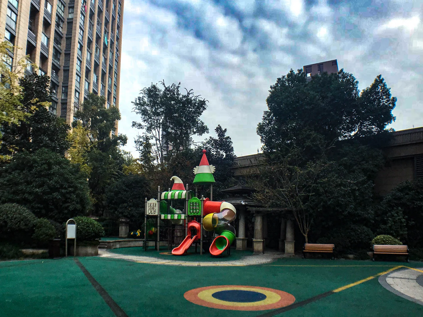 Lucky Peninsula - Photo 16