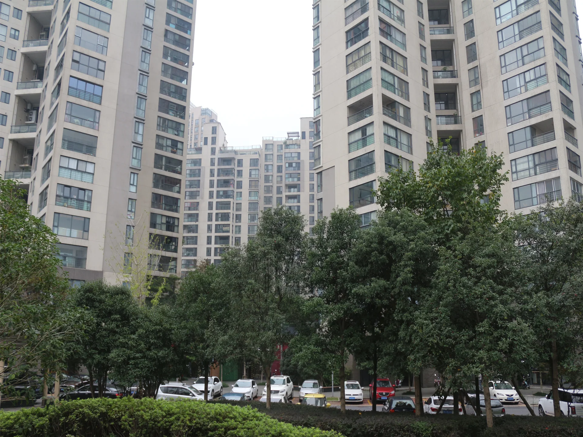 Rainbow city - Photo 17