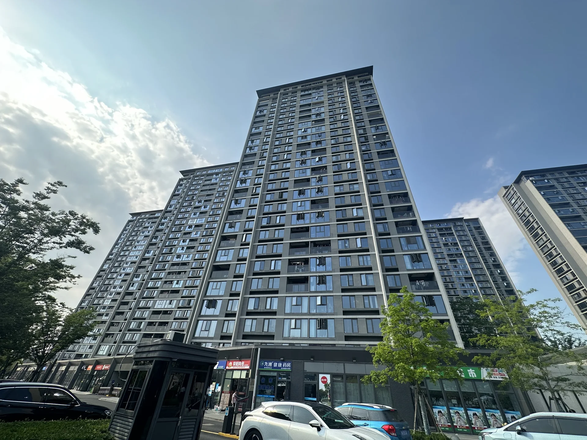 Honor View Mansion - Photo 2