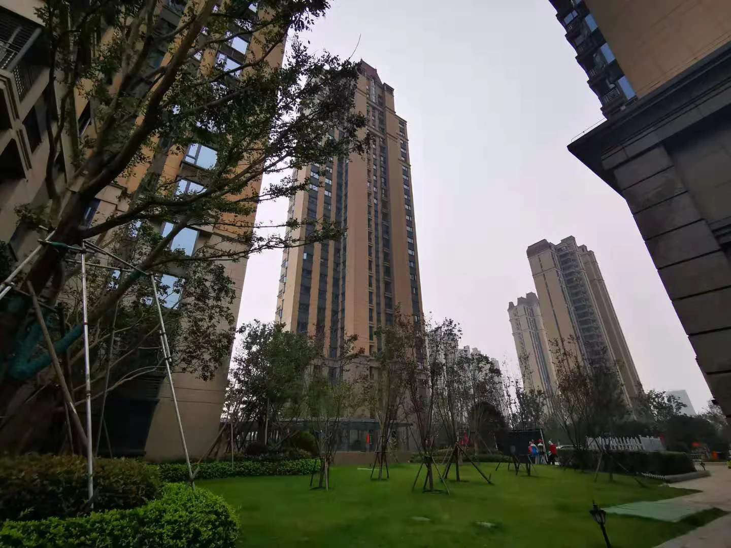 Crystal International Plaza - Photo 2