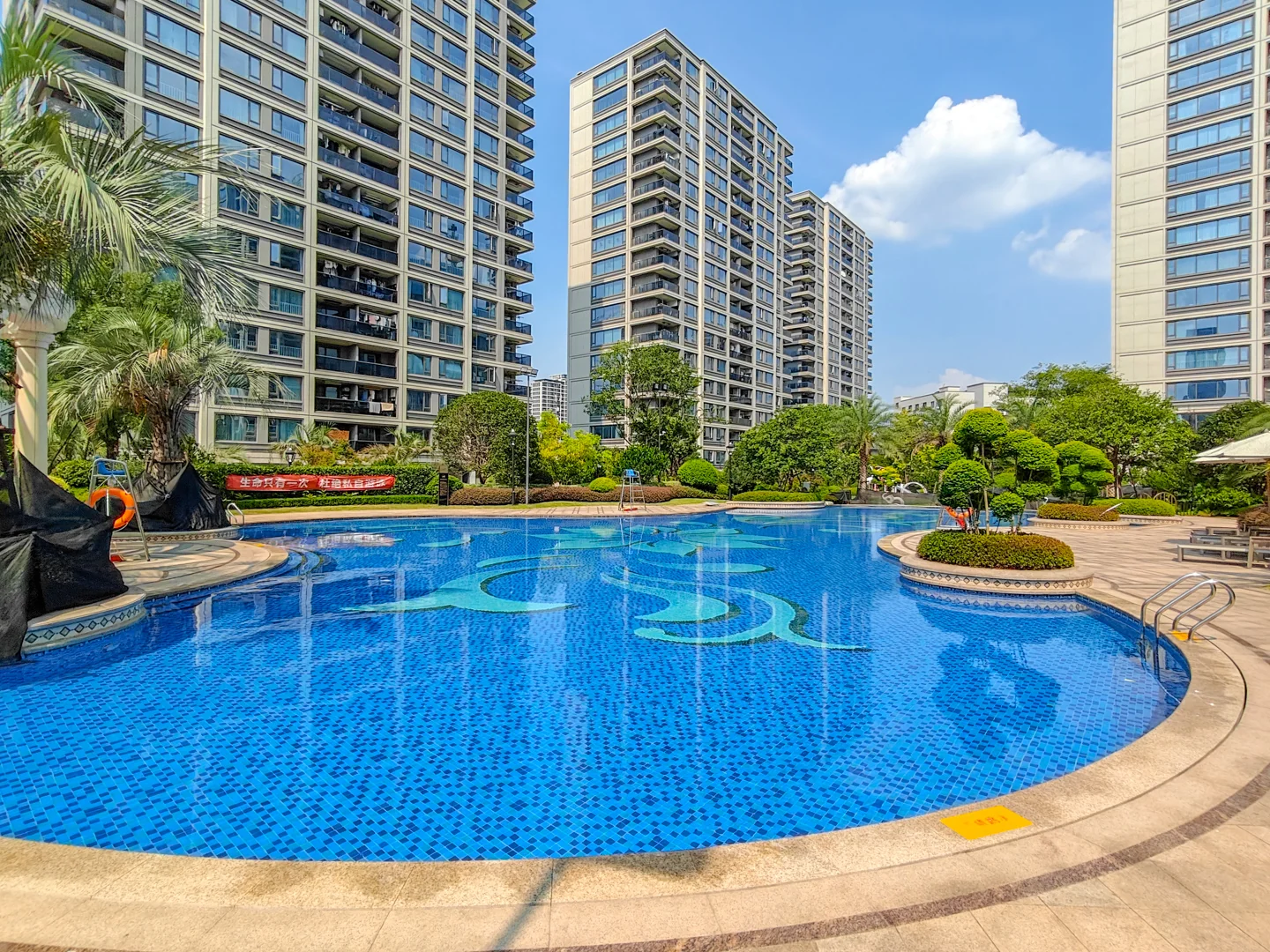 Joy Tide Mansion - Photo 3