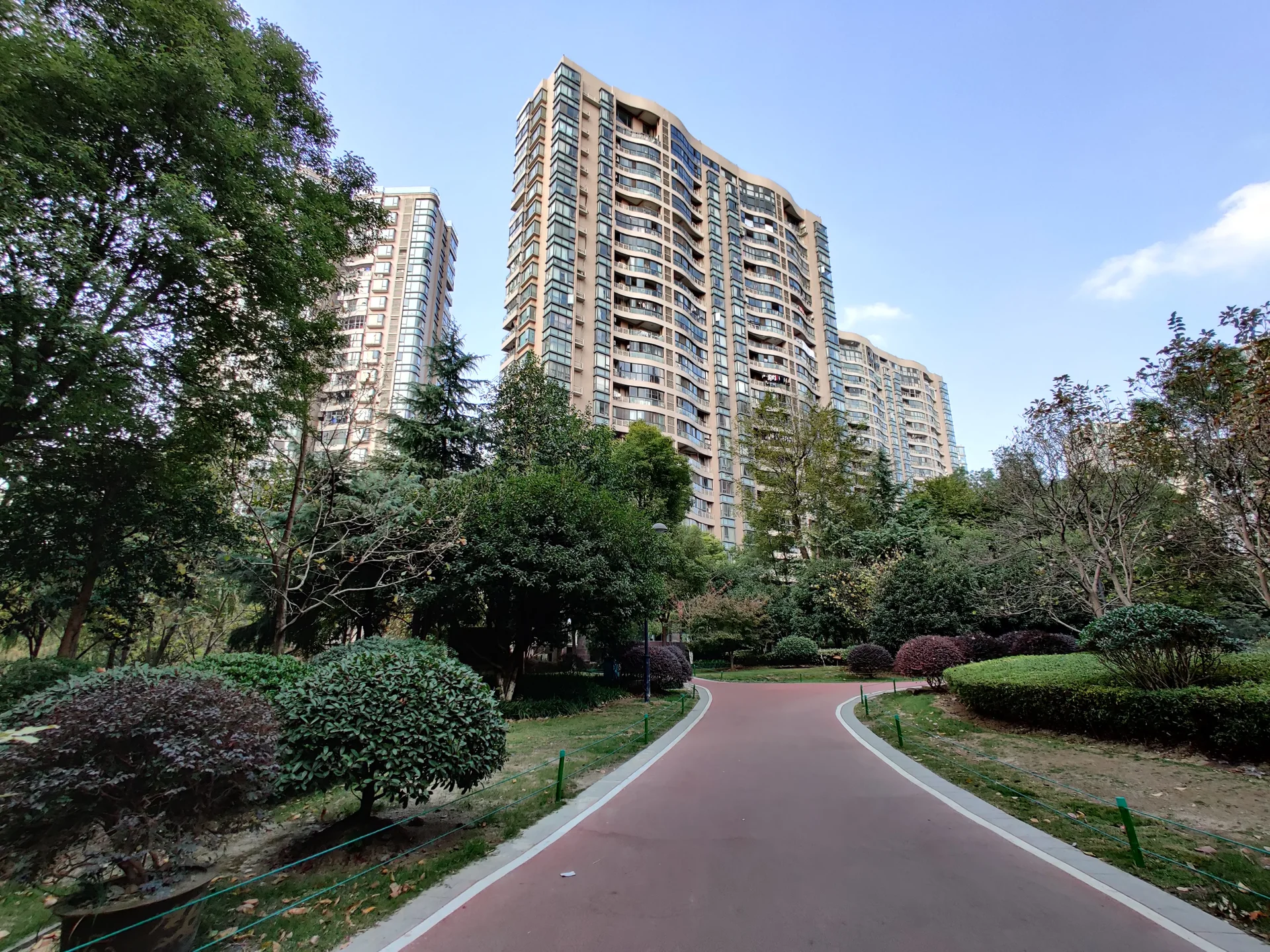 YJ Cultural Garden - Photo 3