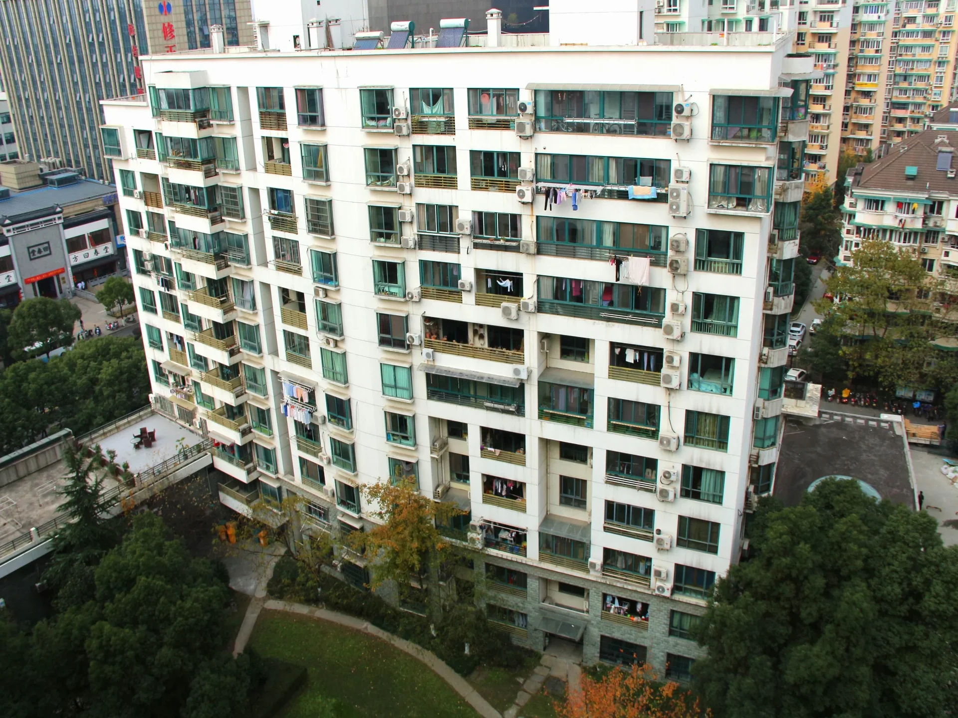 City Inner Peace - Photo 17