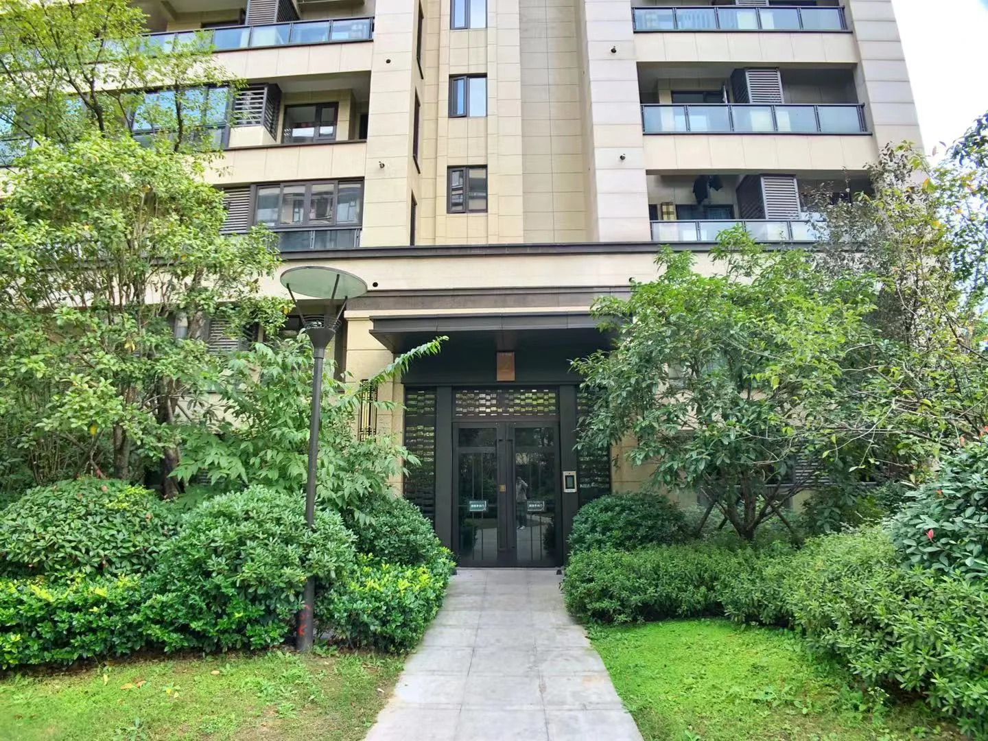 R&F No.10 Garden - Photo 4