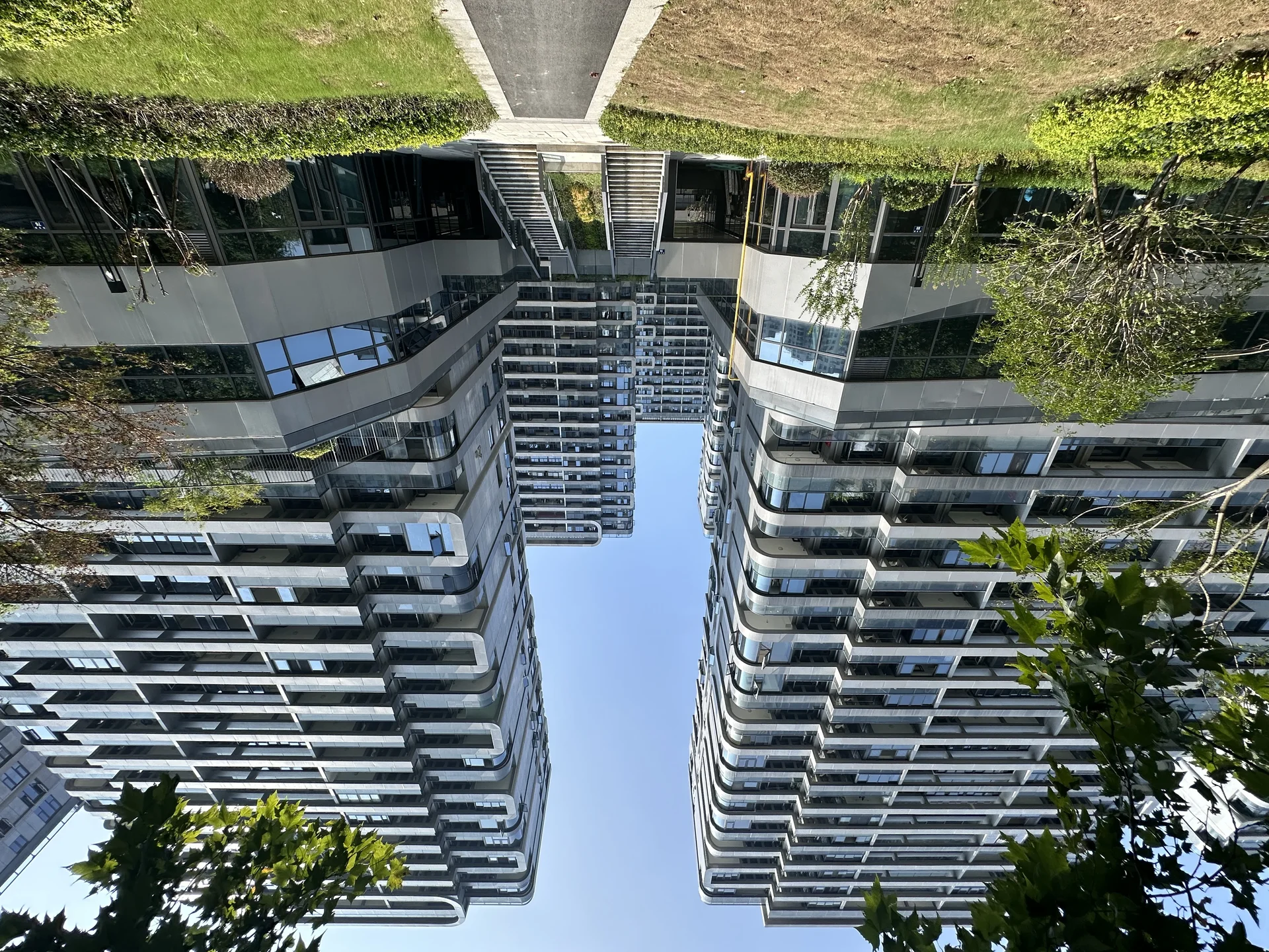 East Gem Court - Photo 2