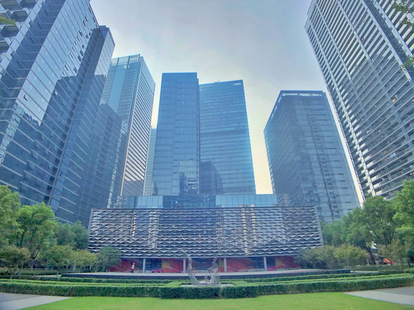 West Legend - Photo 2