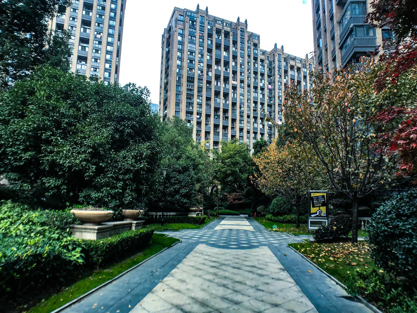 Lucky Peninsula - Photo 2