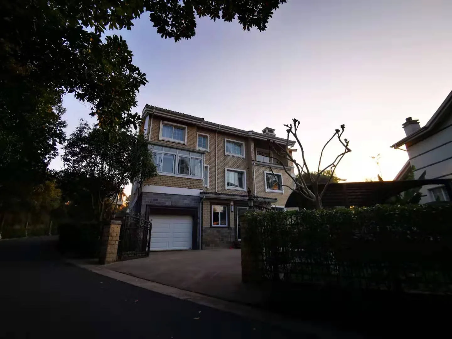 The Moon Bay - Photo 2