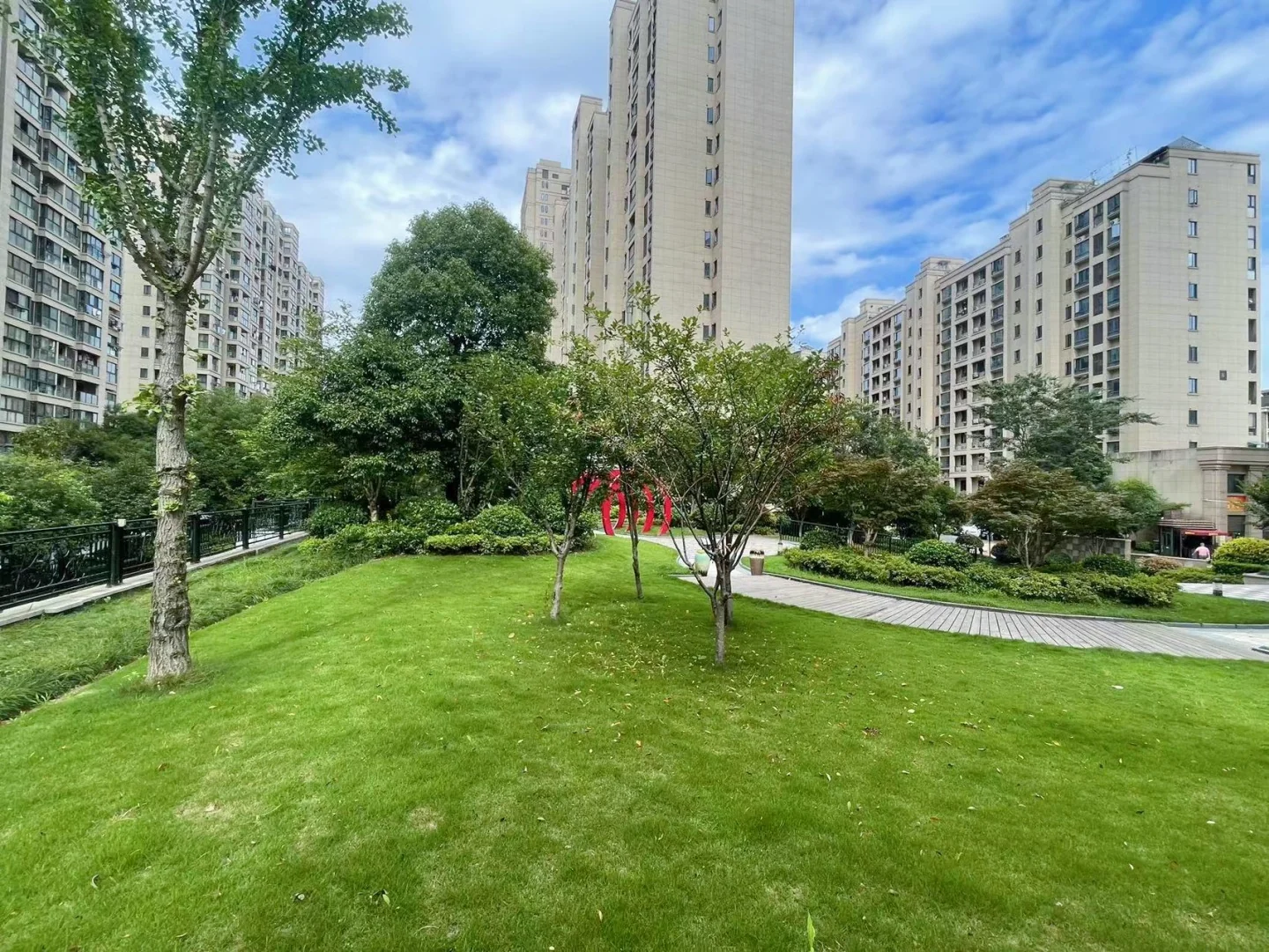 Future Mansion - Photo 20