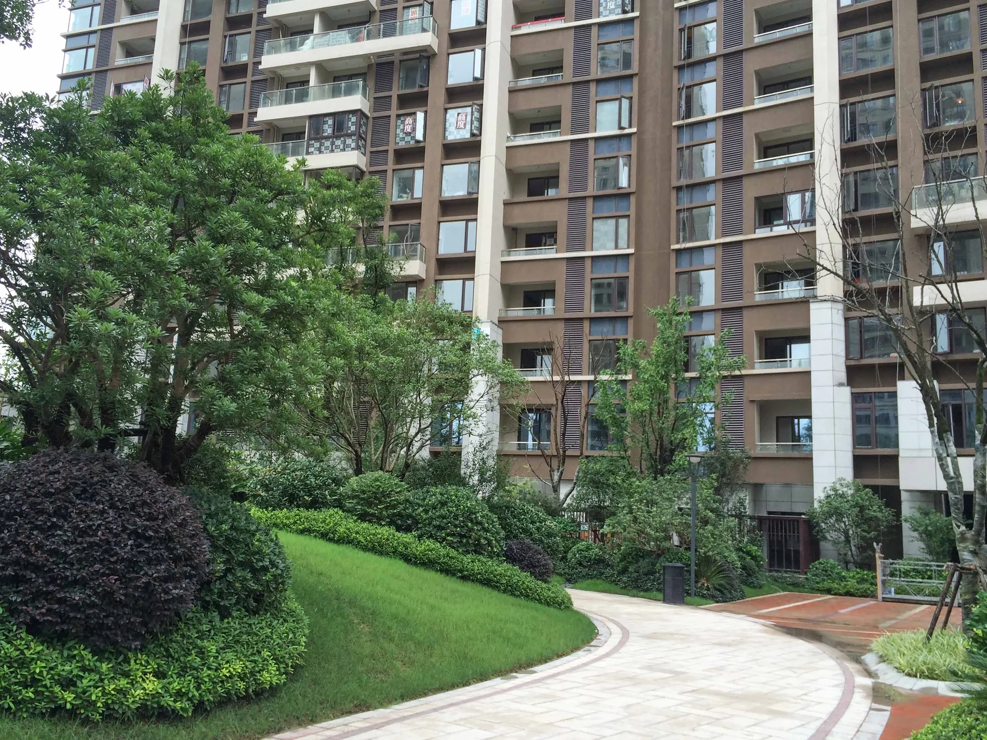 Lemon Waterfront Spring - Photo 2