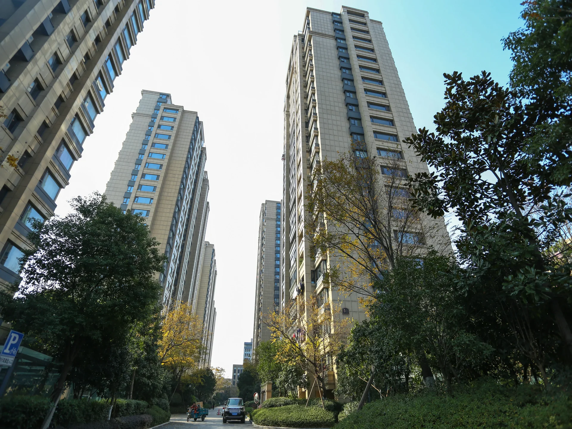 Secluded Residence - Photo 3