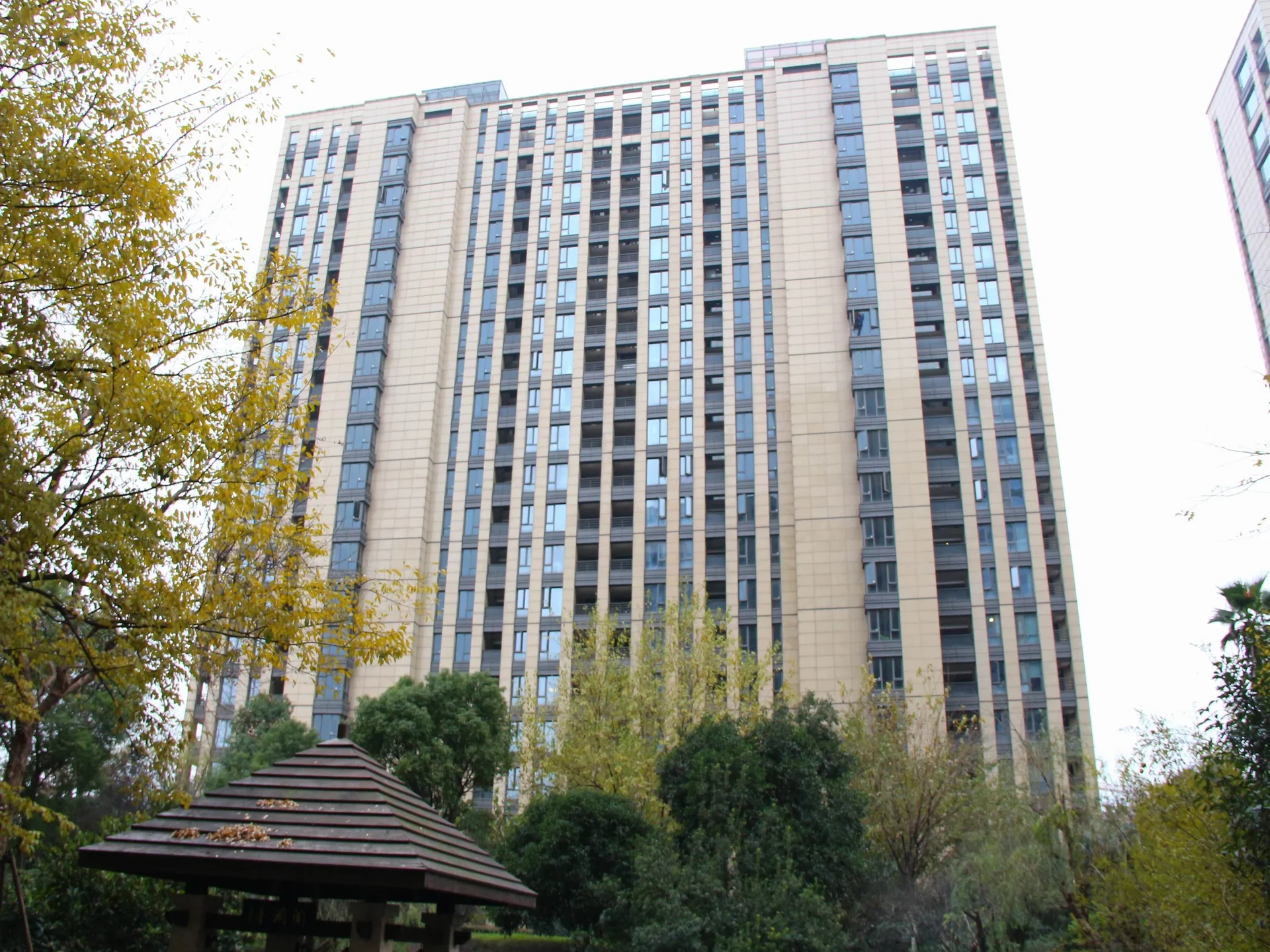 Golden Blue Court - Photo 26