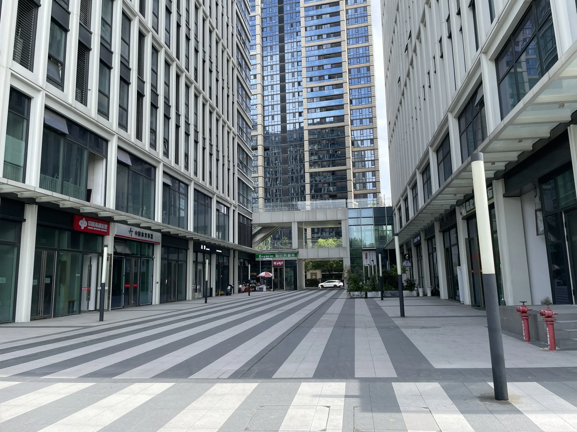 Greenland Business Center - Photo 2