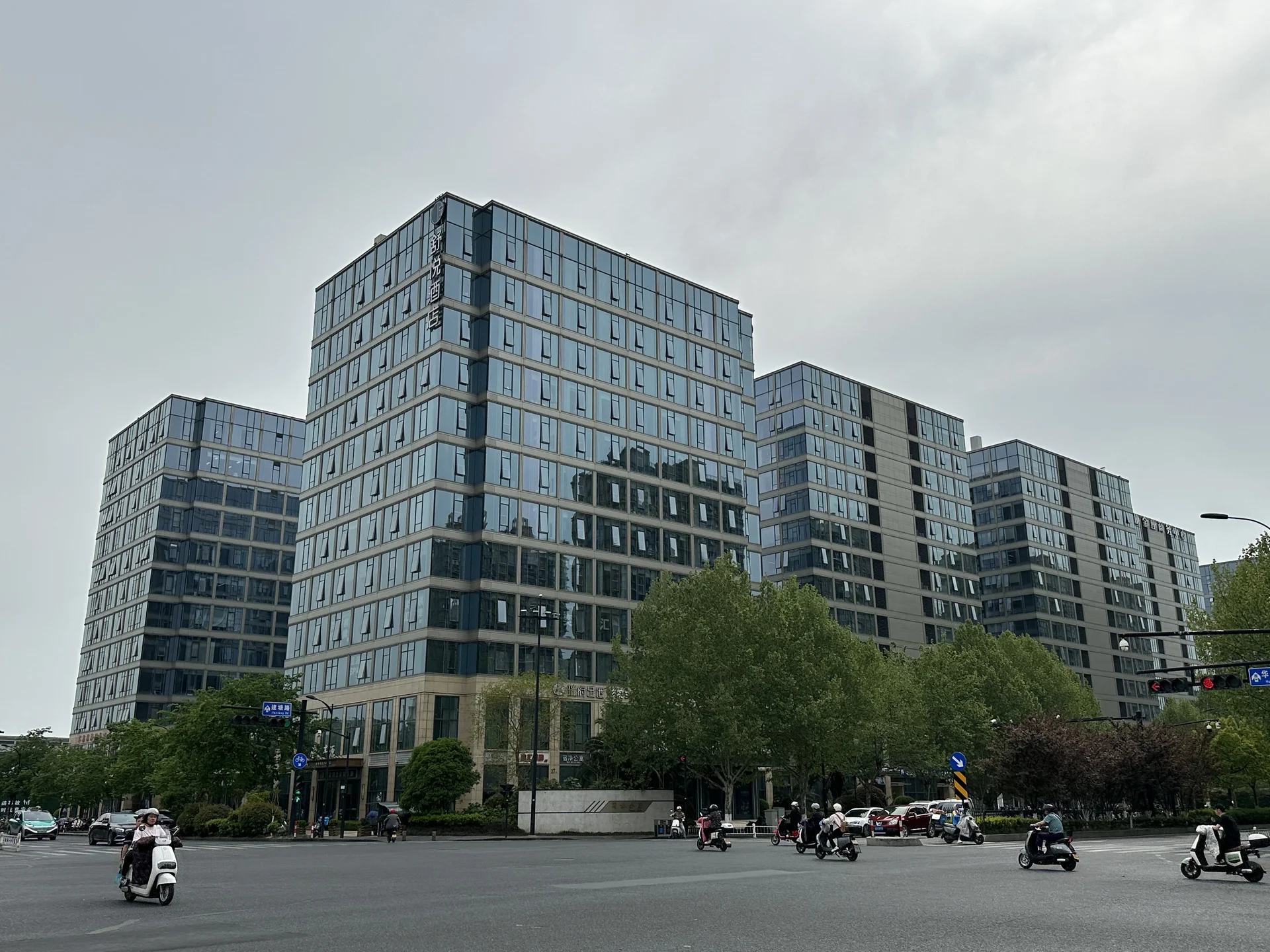 Tongxie Golden Tower - Photo 3