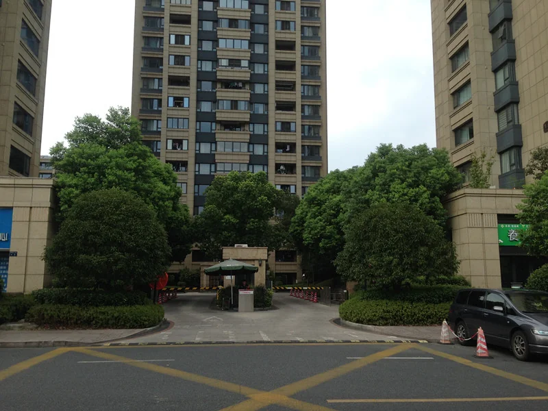 Secluded Residence - Photo 25