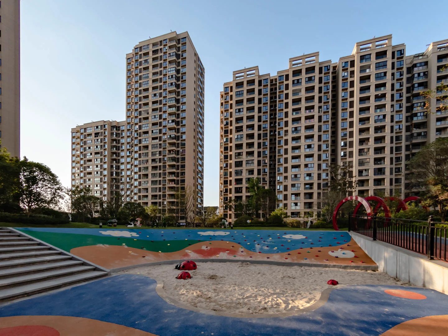 Future Mansion - Photo 33