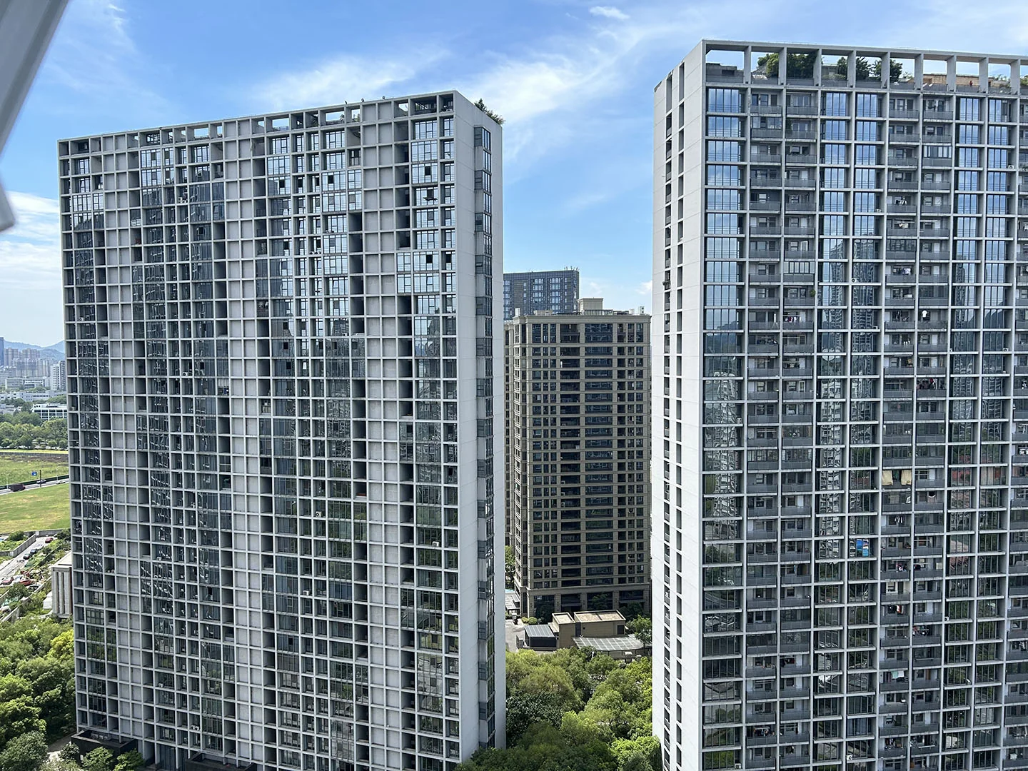 Beyond City - Photo 3