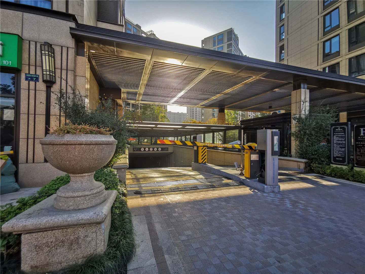 Riverside City - Photo 33