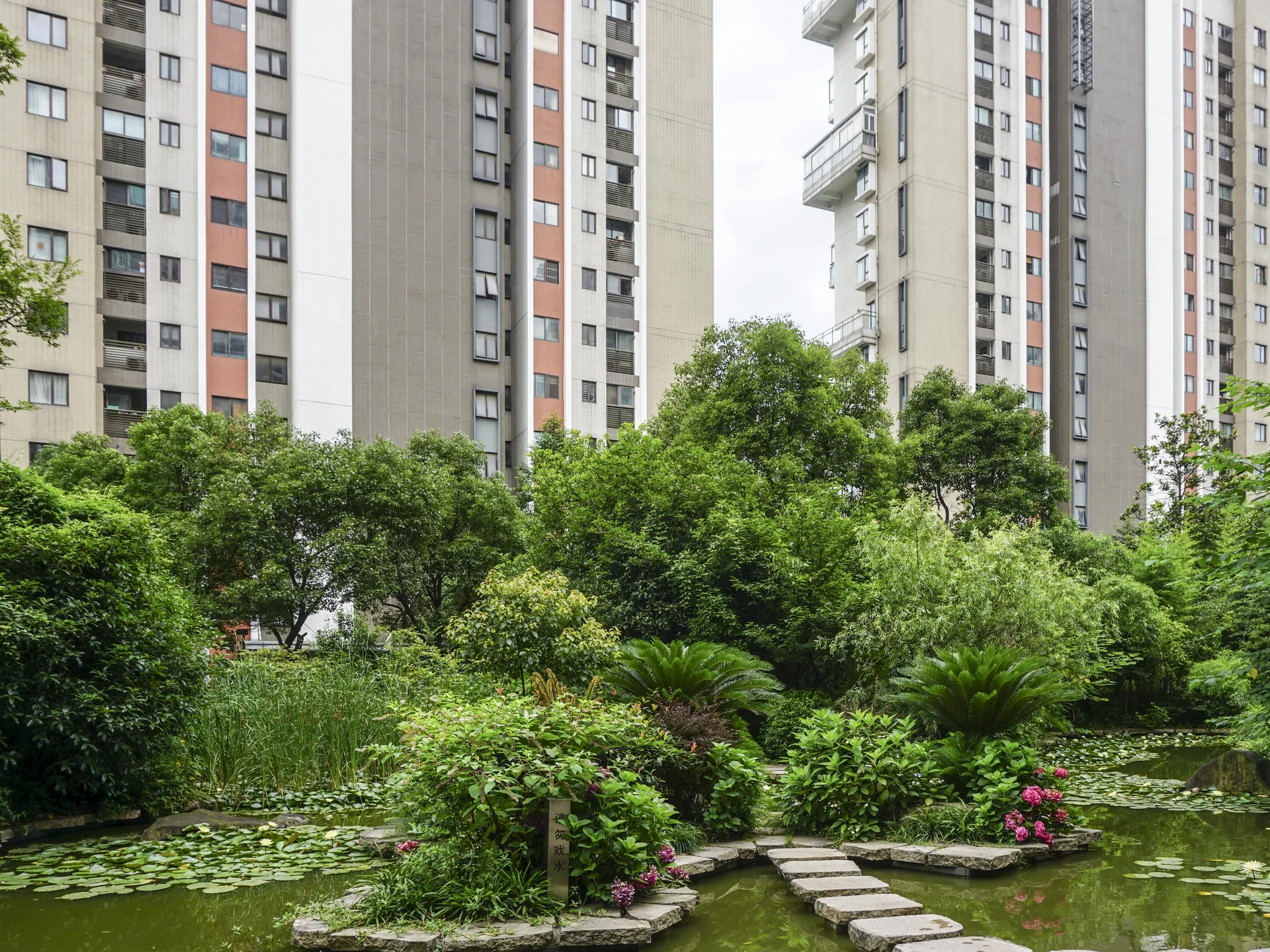 CapitaLand View - Photo 14