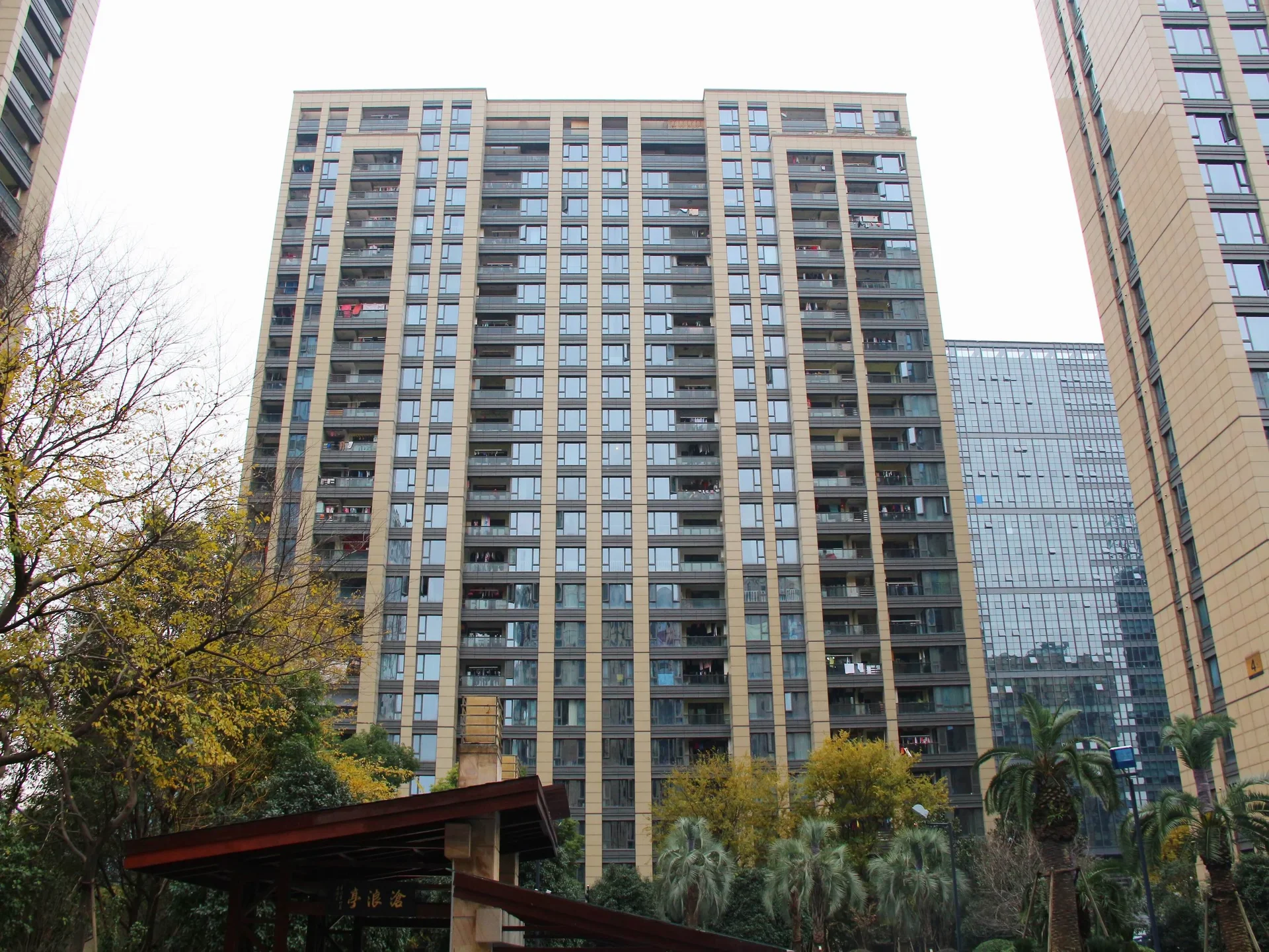 Golden Blue Court - Photo 13