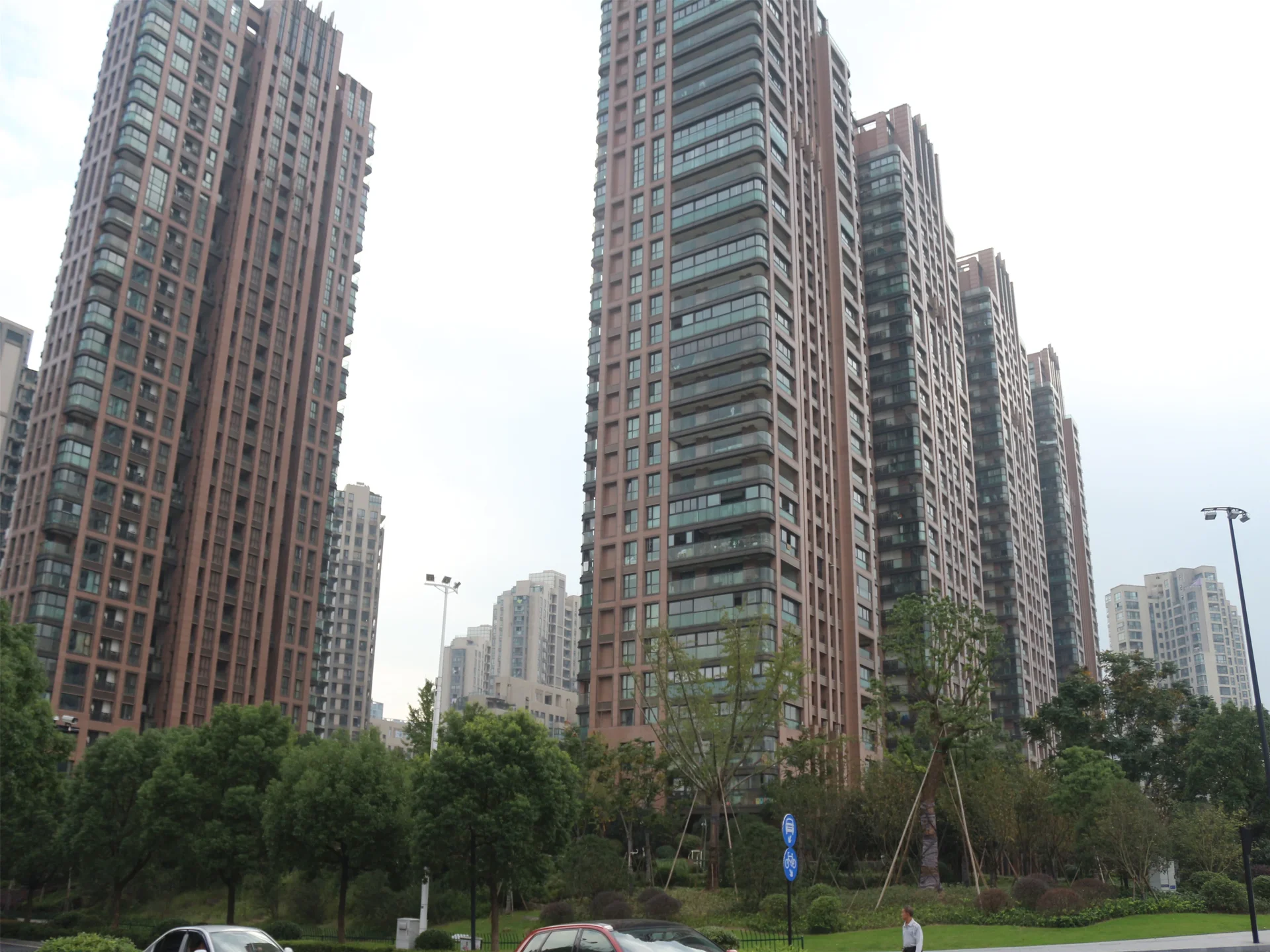 Rainbow Luxury - Photo 5