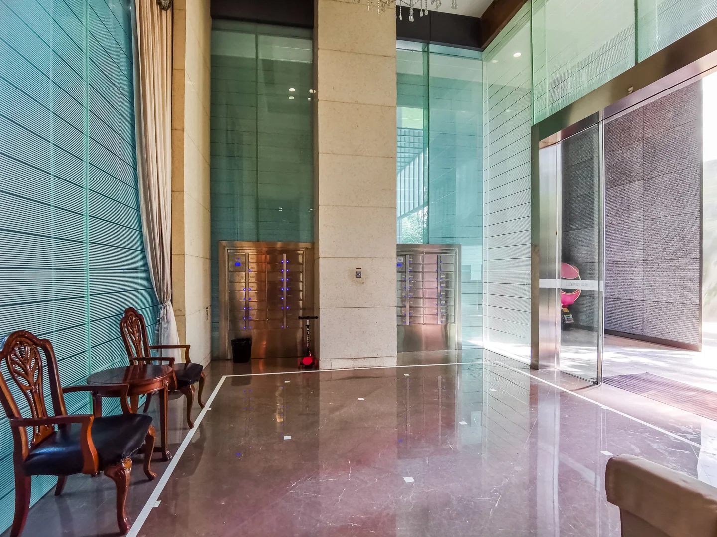 Sapphire Mansion - Photo 14